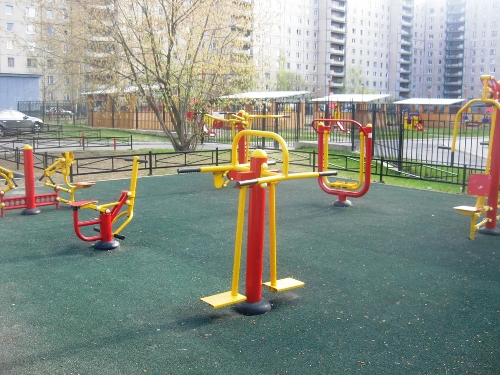 Уличные тренажеры